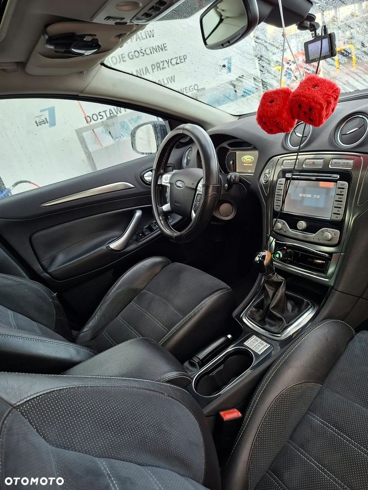 Ford Mondeo - 8