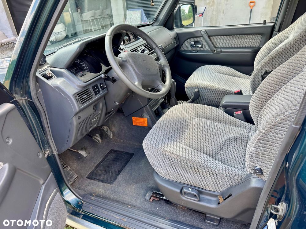 Mitsubishi Pajero - 15