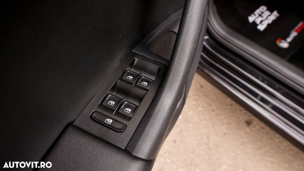 Skoda Octavia 1.6 TDI DSG Ambition - 21