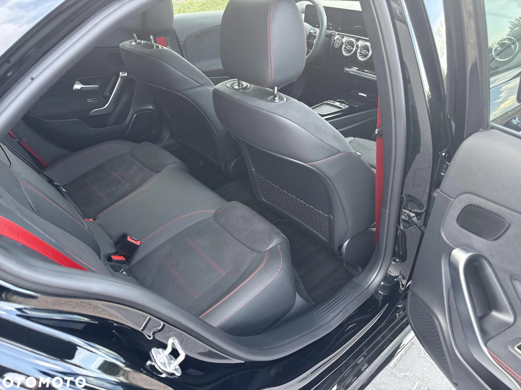 Mercedes-Benz Klasa A AMG 35 4Matic AMG Speedshift DCT 7G - 20
