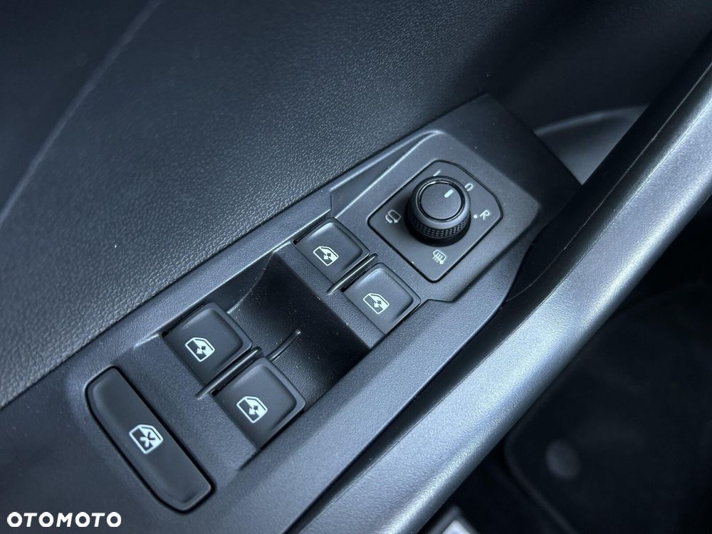 Volkswagen T-Cross - 23