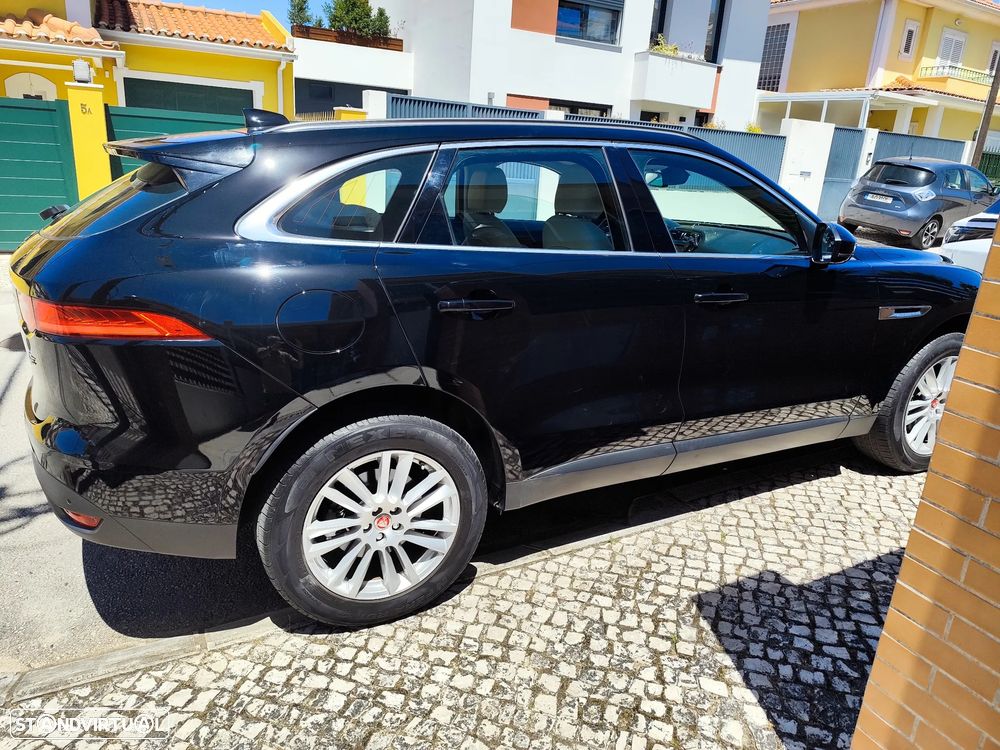 Jaguar F-Pace 2.0 i4D Pure - 3