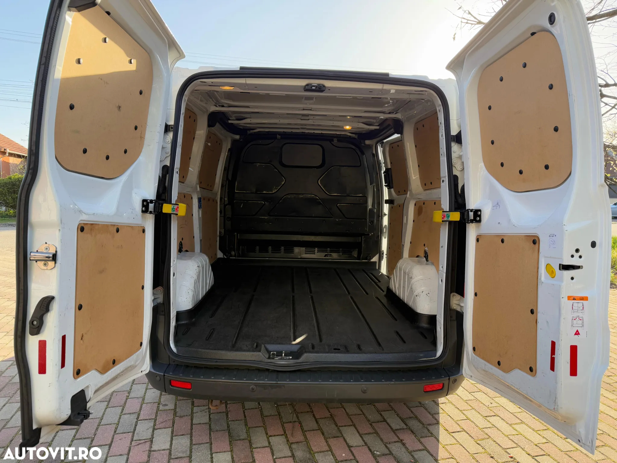 Ford Transit - 6