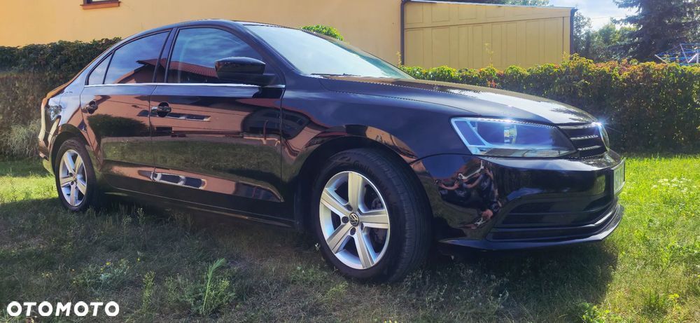 Volkswagen Jetta - 8