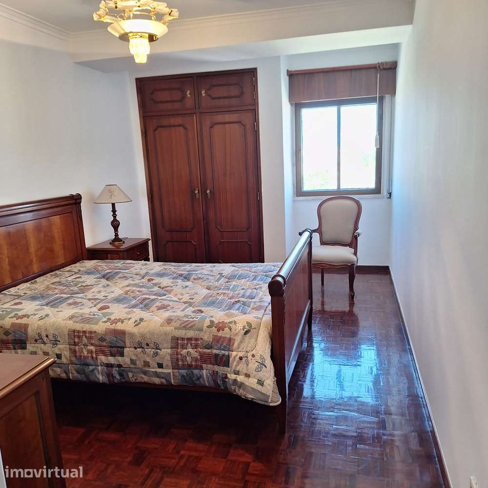 Apartamento T1, 5º andar, com garagem à venda em Carcavelos. - Grande imagem: 5/6