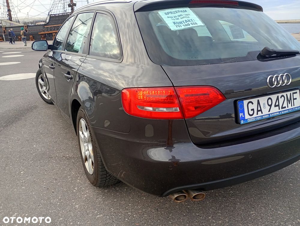 Audi A4 Avant - 9