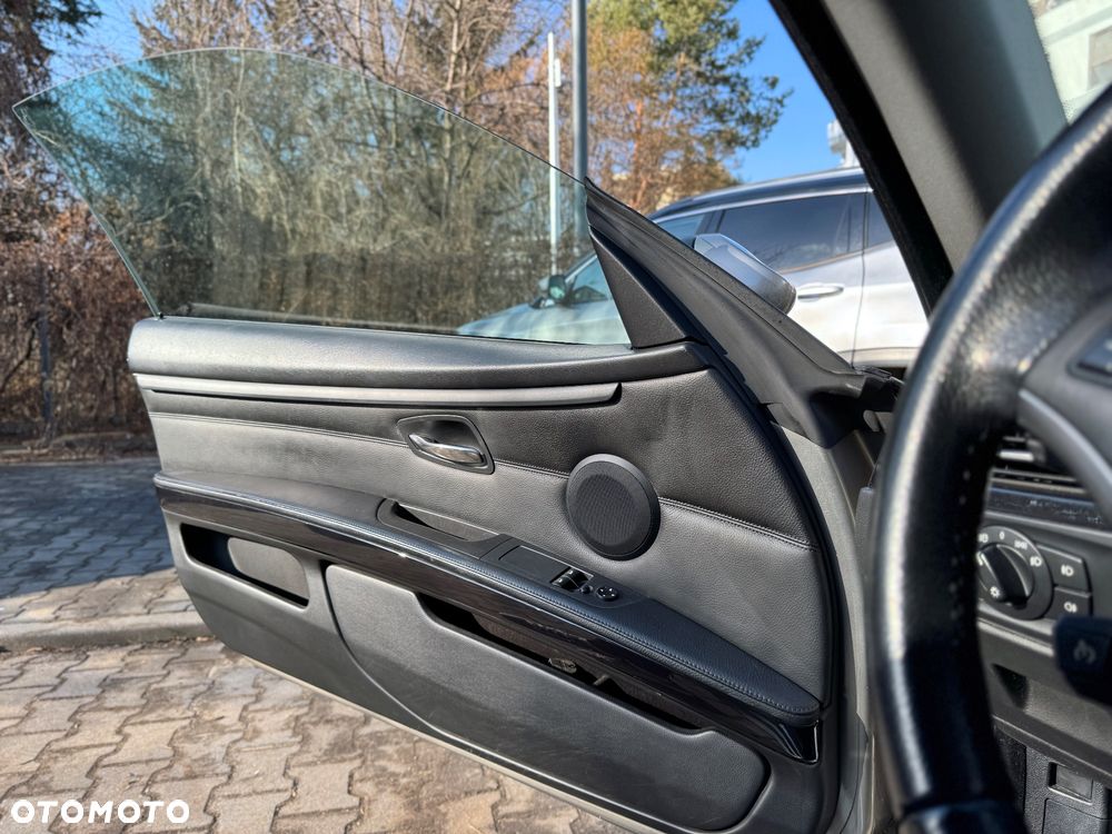 BMW Seria 3 320d DPF - 16