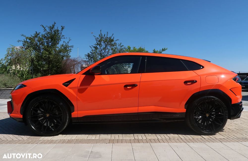 Lamborghini URUS - 4