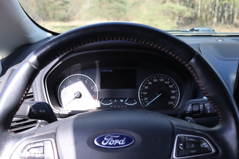 Ford EcoSport - 10