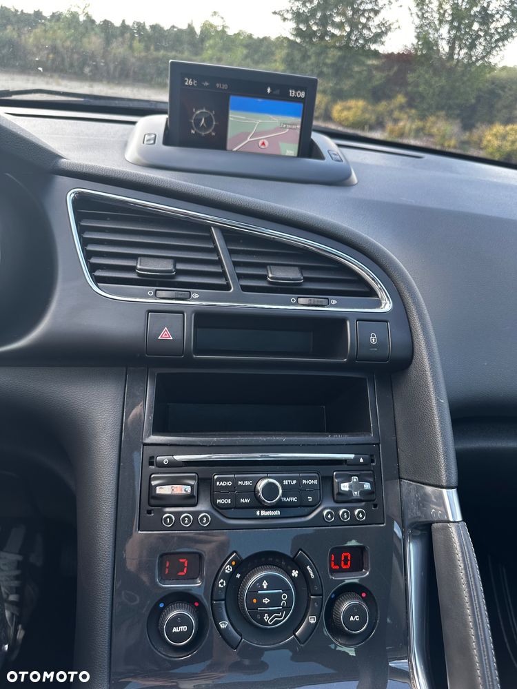 Peugeot 3008 1.6 THP Style - 28