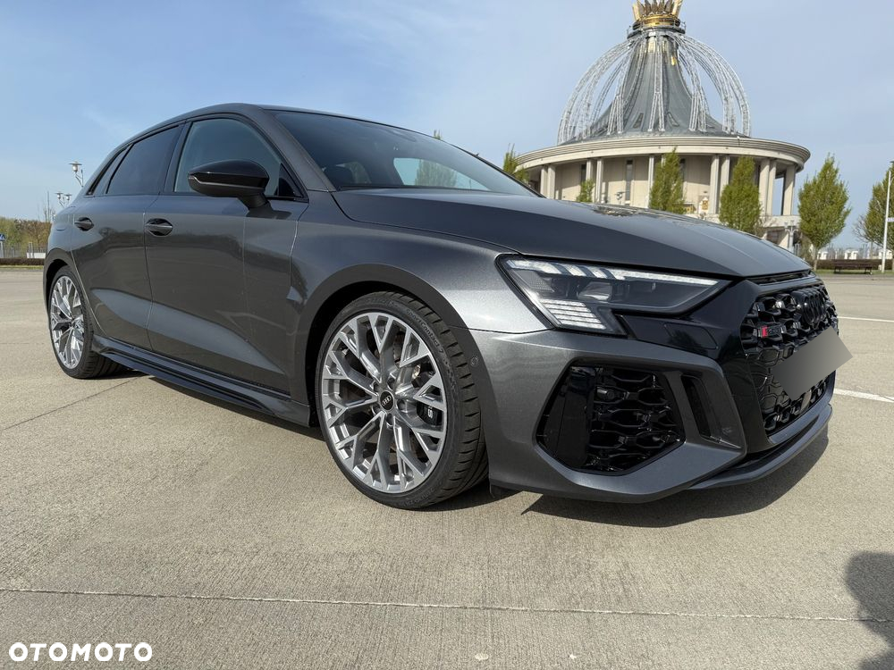 Audi RS3 TFSI Quattro S tronic - 4