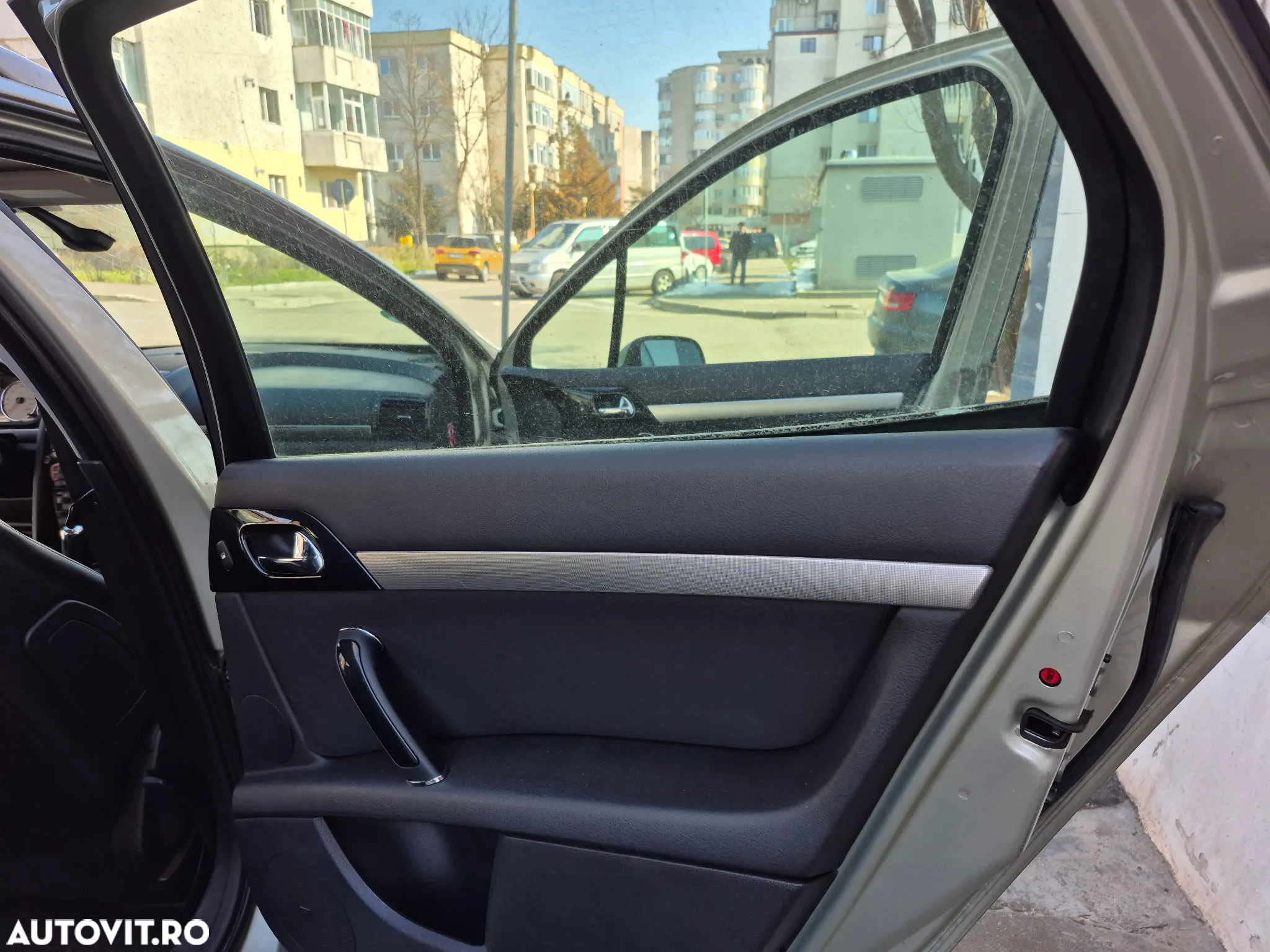 Peugeot 407 SW HDi 135 Automatik JBL - 28