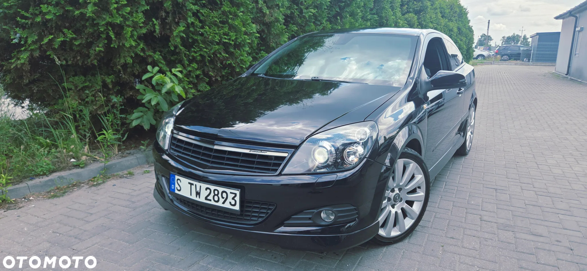 Opel Astra GTC 1.8 Cosmo - 2