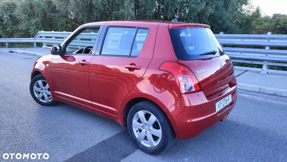 Suzuki Swift - 6