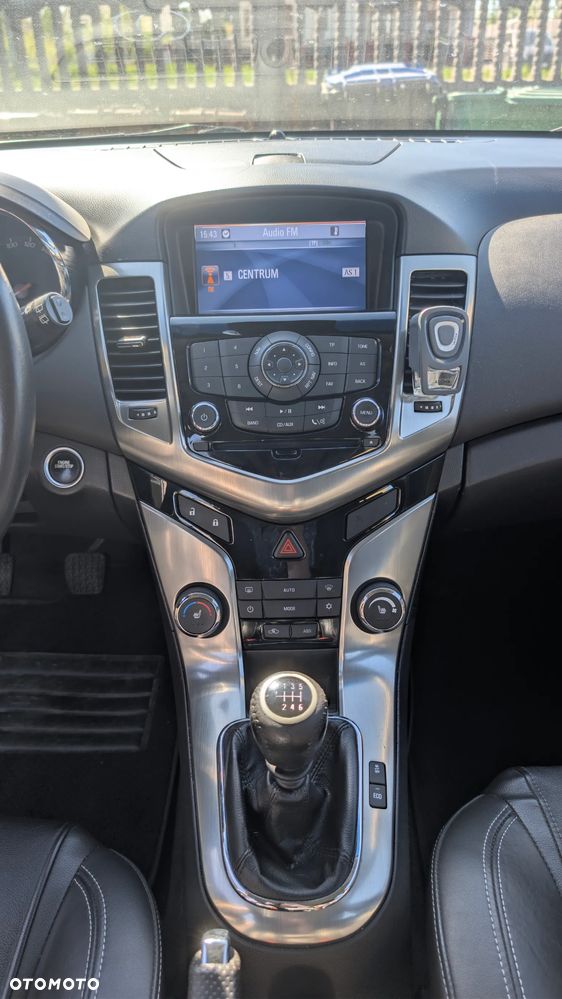 Chevrolet Cruze - 11