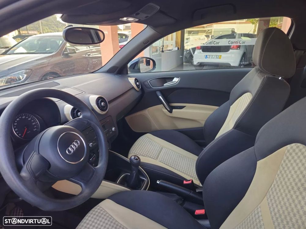 Audi A1 1.2 TFSI Attraction - 8