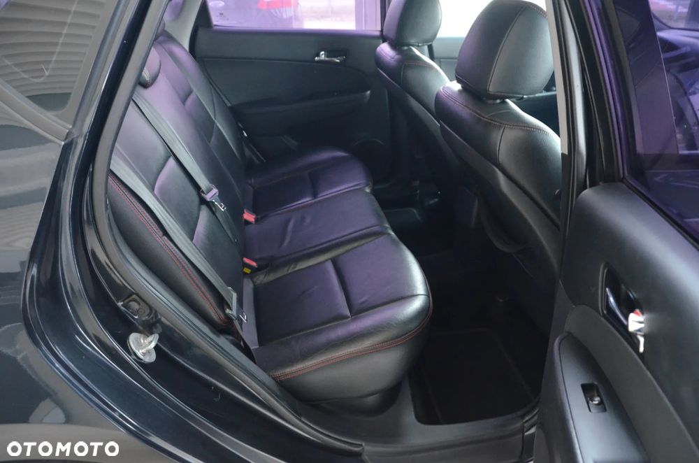 Hyundai i30 1.6 CRDi FIFA WM Edition - 29