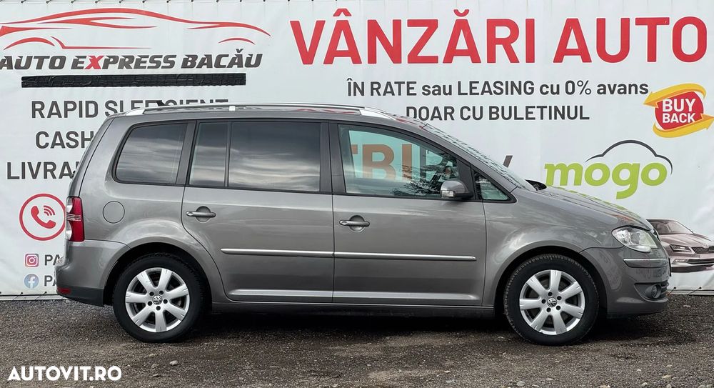 Volkswagen Touran 2.0 TDI DPF DSG Trendline - 18