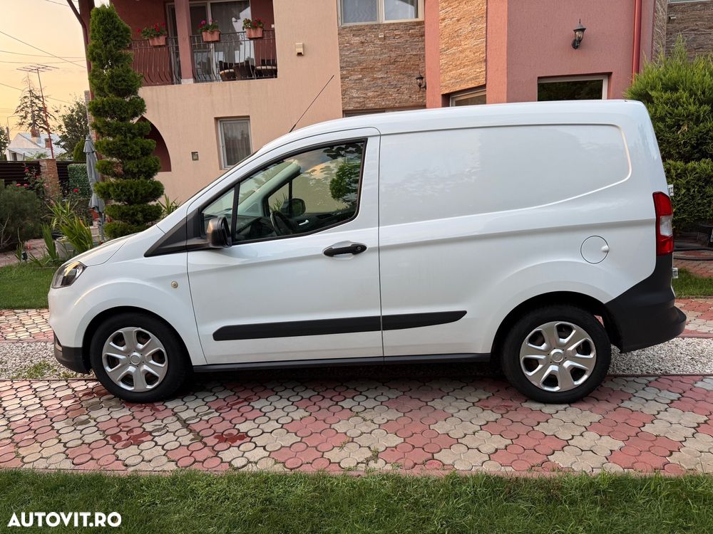Ford Courier - 3