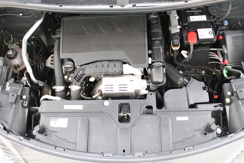 Peugeot 3008 1.2 PureTech Allure Pack - 24