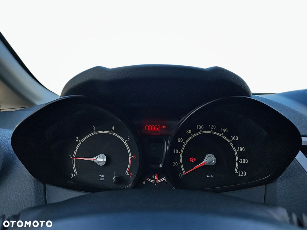Ford Fiesta 1.25 Trend - 17