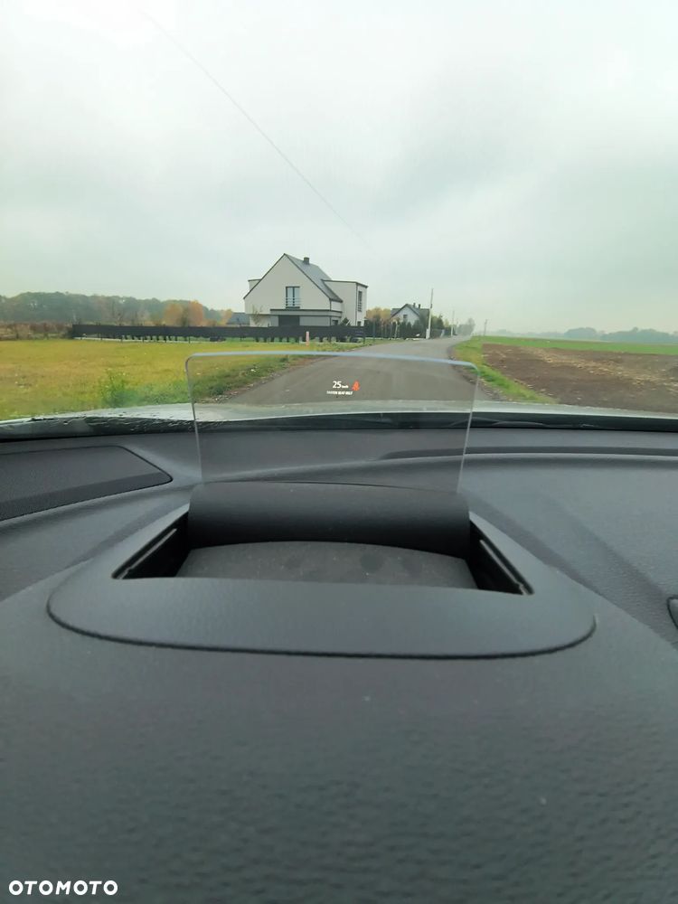 Mitsubishi Eclipse Cross - 22