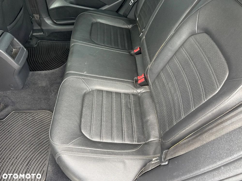 Volkswagen Passat 3.6 V6 R36 - 22