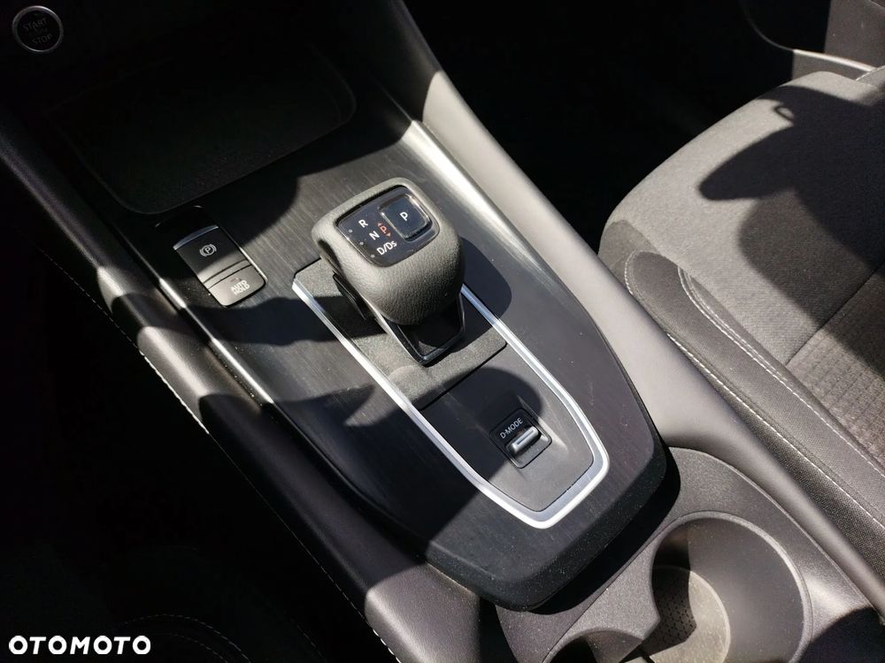 Nissan Qashqai 1.3 DIG-T MHEV N-Connecta Xtronic - 17