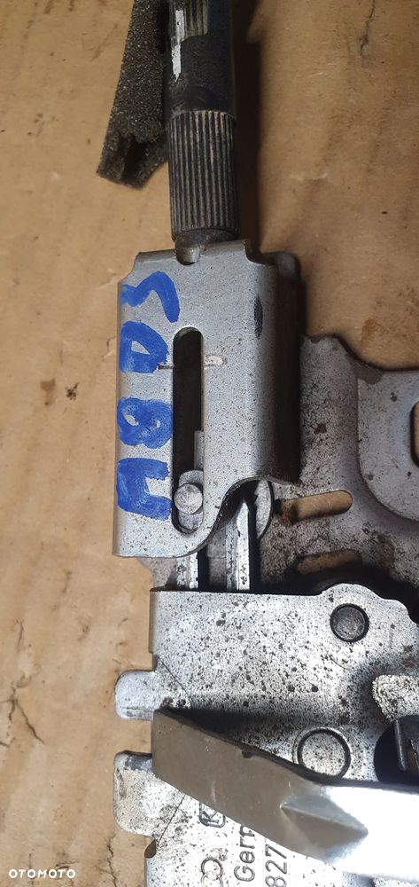 Zamek klapy bagażnika dociąg Audi A8 D3 4E0827383C 4E0827383D - 9