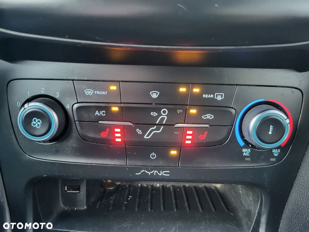 Ford Focus 1.0 EcoBoost Trend ASS - 25