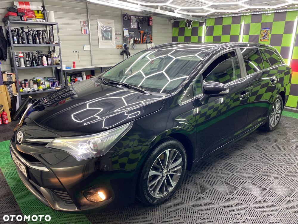 Toyota Avensis 2.0 D-4D Prestige - 4