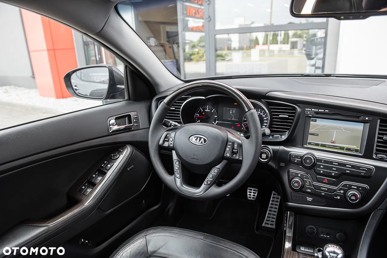 Kia Optima - 32