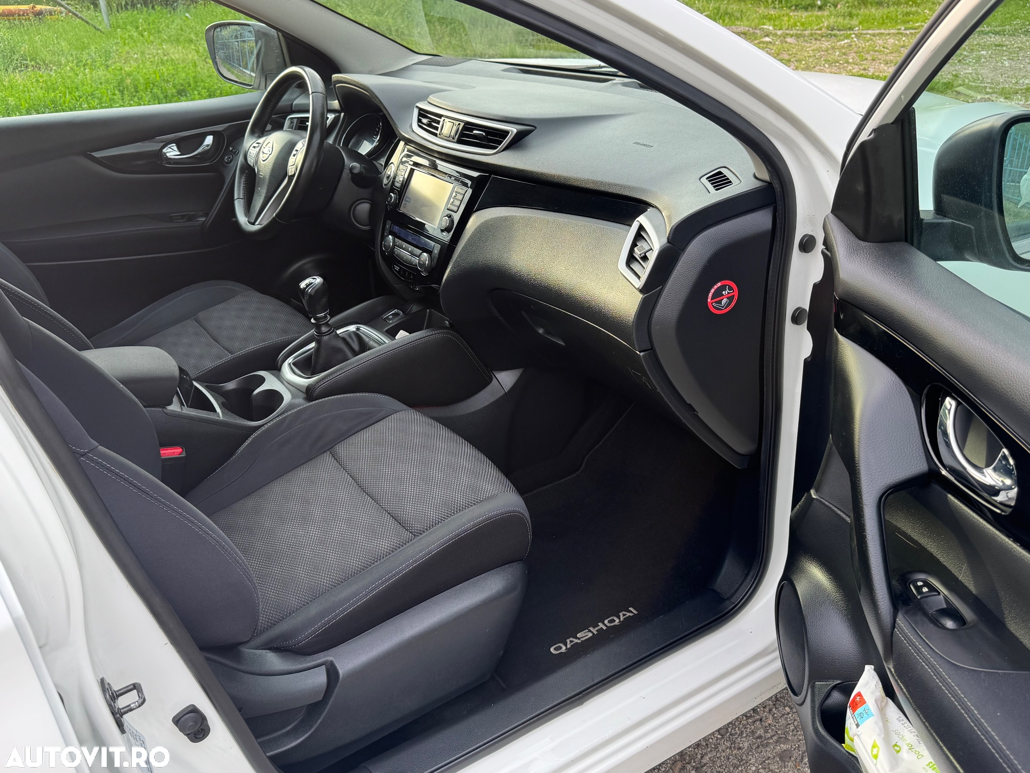 Nissan Qashqai 1.5 DCI TEKNA - 10