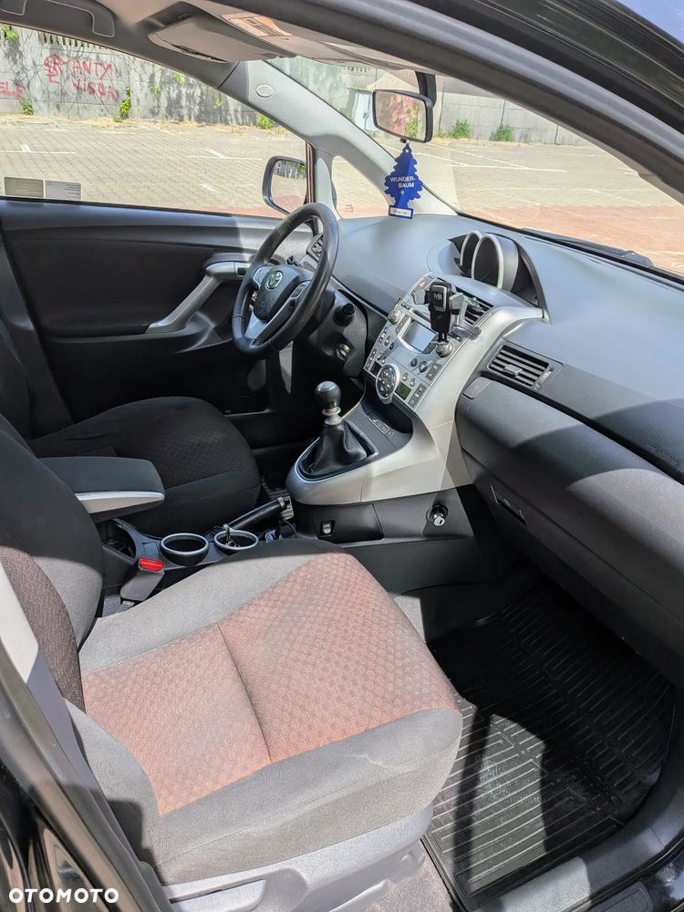 Toyota Verso - 15