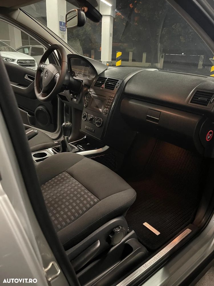 Mercedes-Benz A 180 CDI - 10