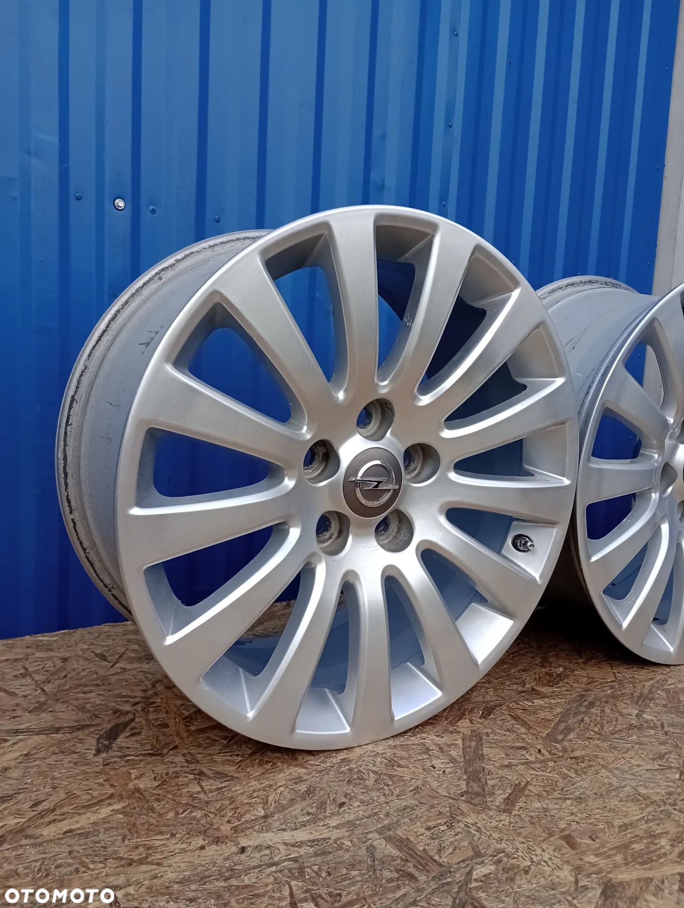 FELGI ALUMINIOWE 5x120 R18 8J ET42 GM TPMS OPEL INSIGNIA - 1