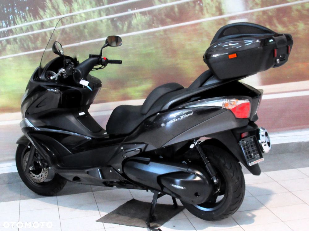 Honda SW-T400 - 4