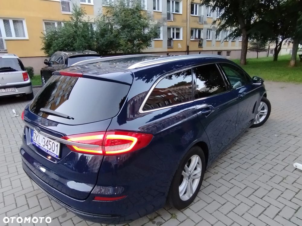 Ford Mondeo - 27
