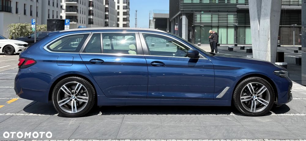 BMW Seria 5 520d xDrive Luxury Line sport - 29