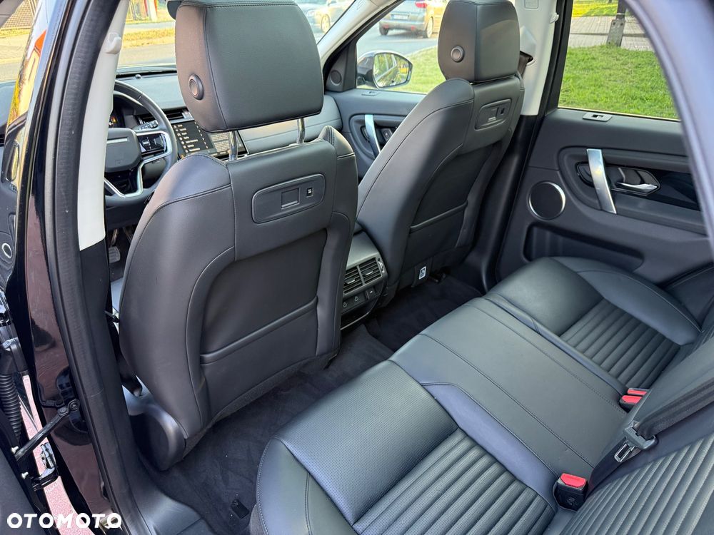 Land Rover Discovery Sport P300e R-Dynamic S - 27