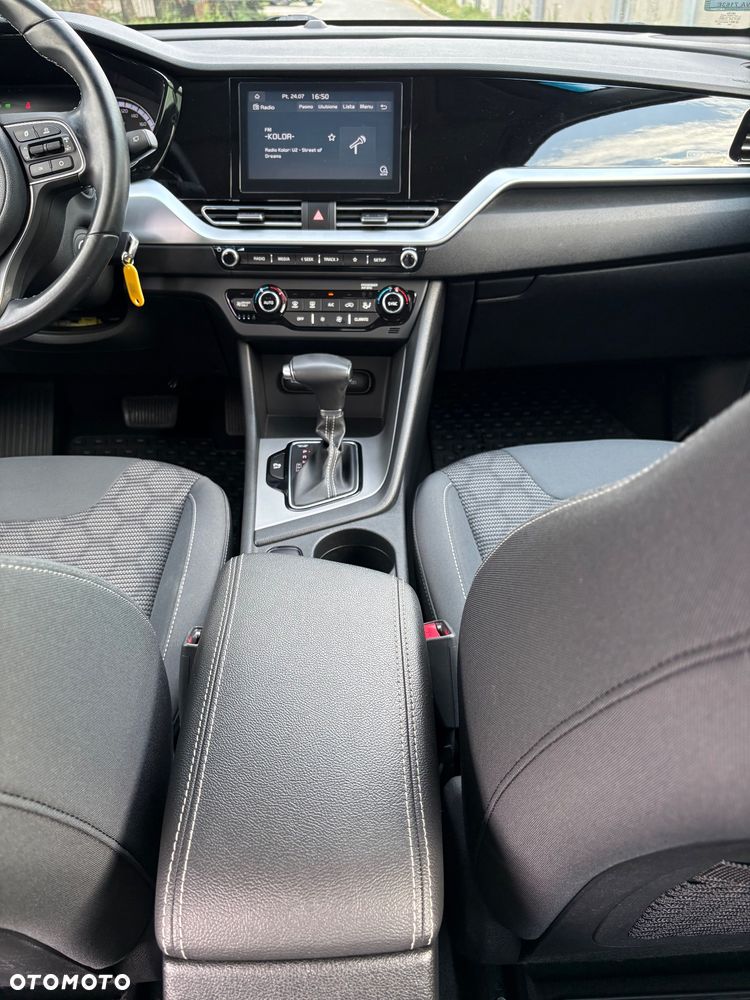 Kia Niro 1.6 GDI Hybrid M - 12