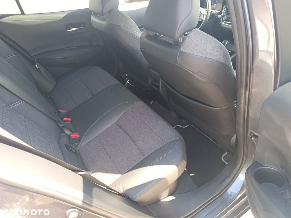 Toyota Corolla 1.8 Hybrid Style - 11