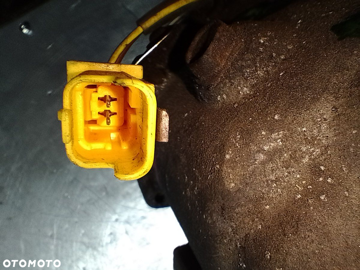 POMPA, SPRĘŻARKA KLIMATYZACJI PEUGEOT 407 9656572680    SD7C16   R134A 1.6 - 2