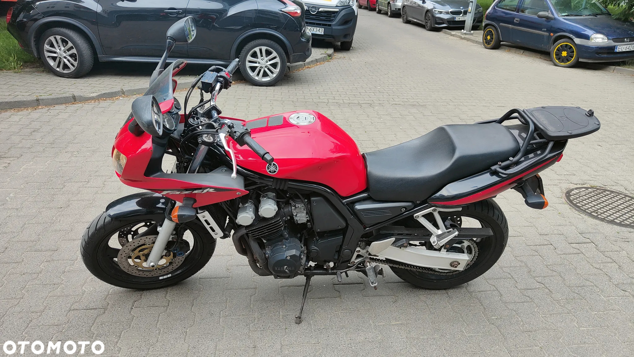 Yamaha FZS - 4