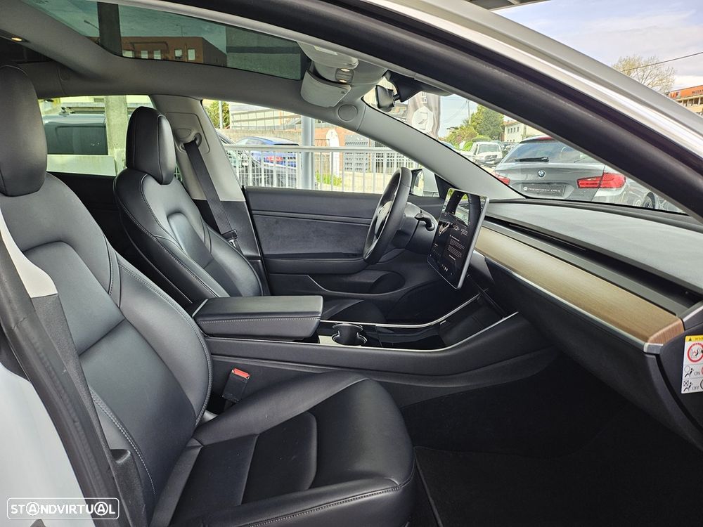 Tesla Model 3 Standard Range Plus RWD - 25