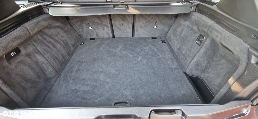 BMW X5 xDrive40d Sport-Aut - 4