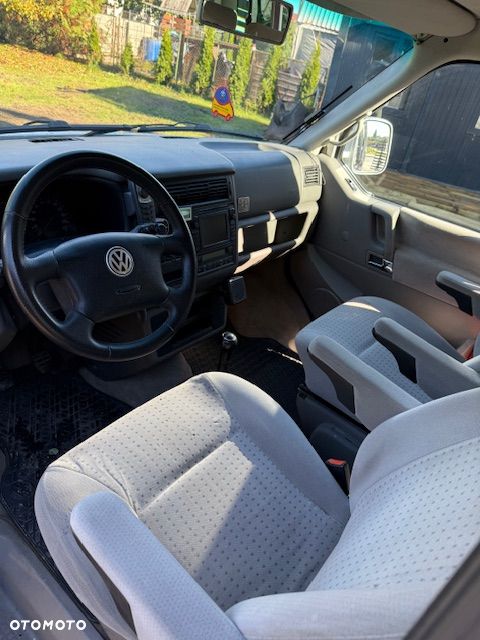 Volkswagen Caravelle Basis - 8