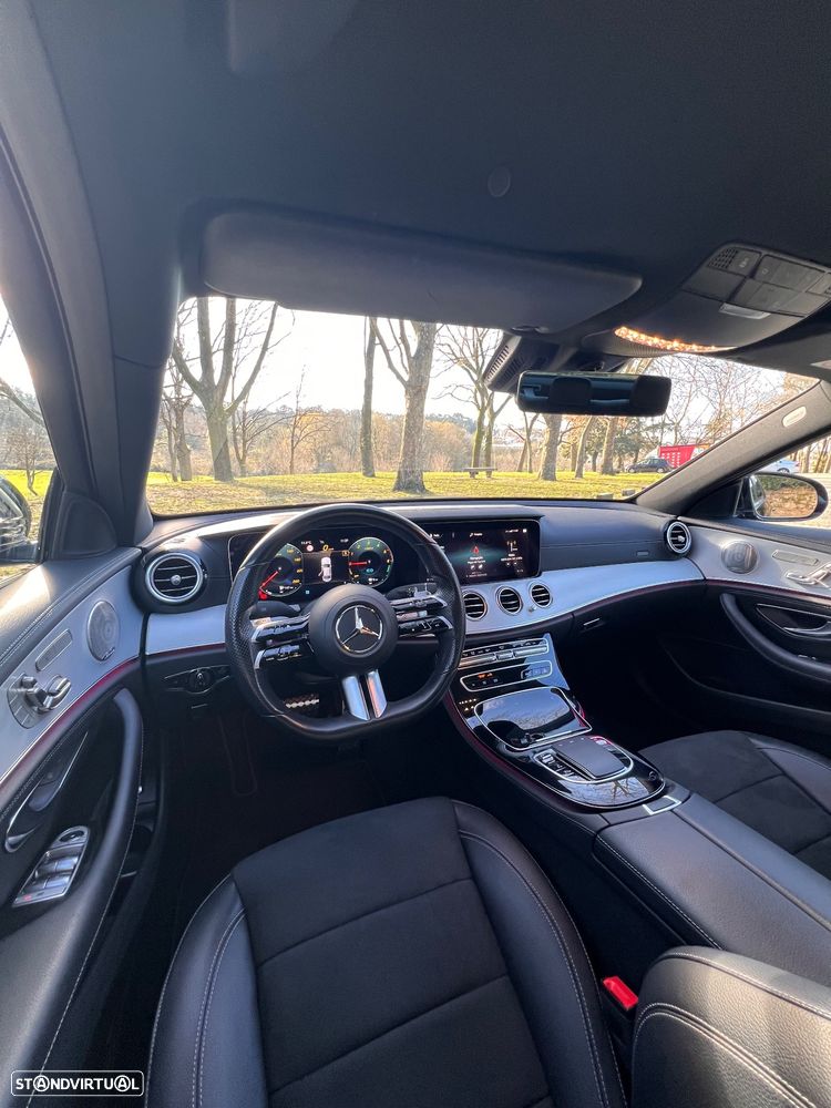 Mercedes-Benz E 300 de 4Matic 9G-TRONIC AMG Line - 12