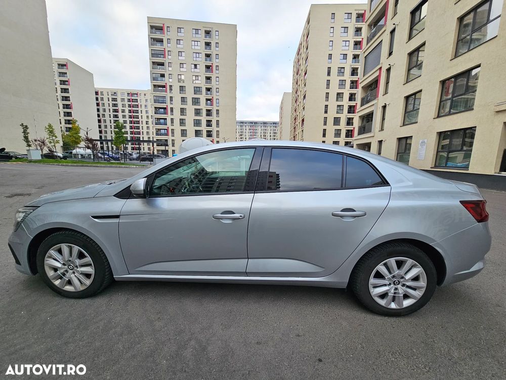 Renault Megane TCE 140 Equilibre - 6