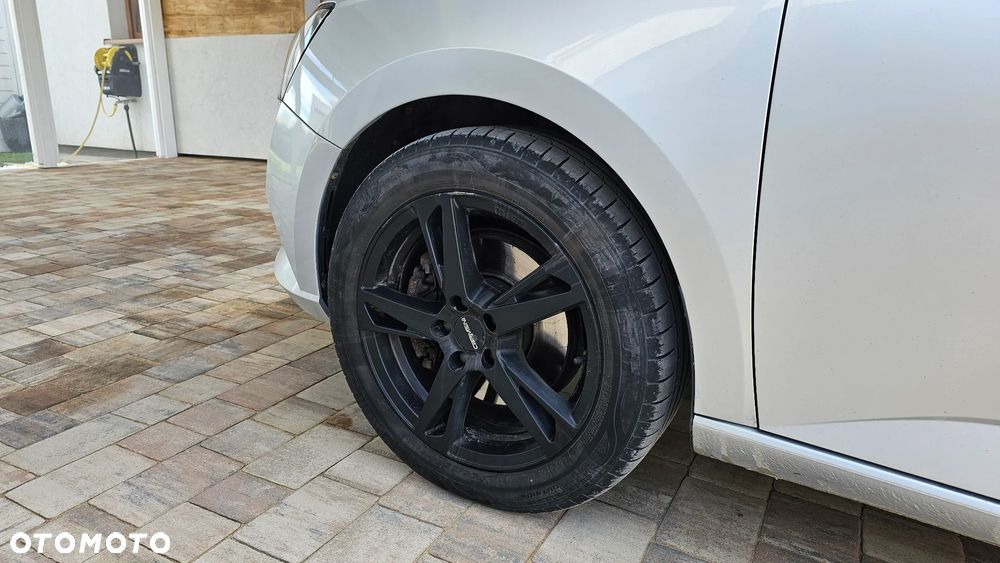 Skoda Fabia 1.0 TSI Ambition - 9